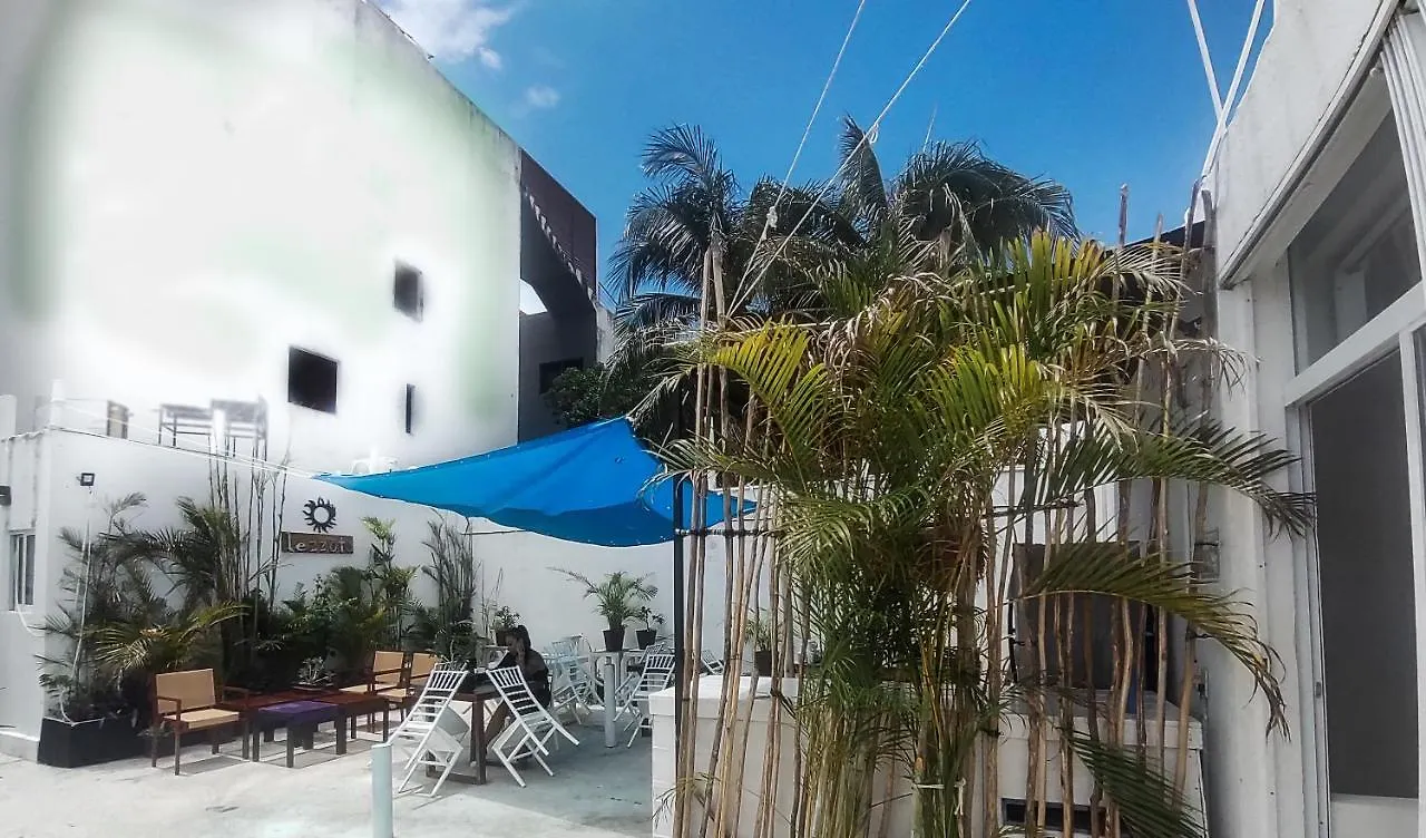 Lezzoto Hostel Boutique 2,5 Playa del Carmen