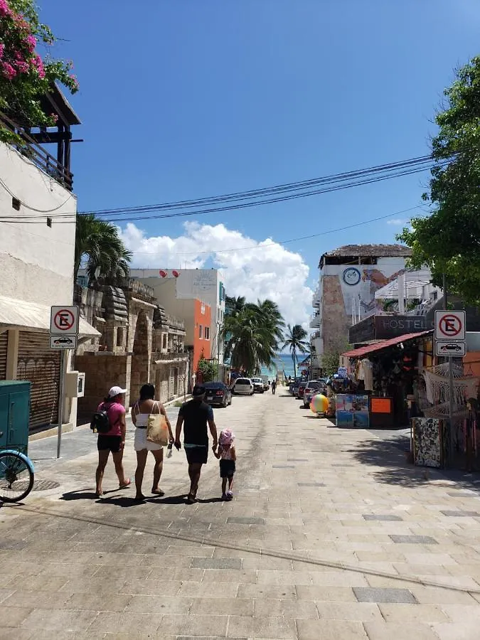 Lezzoto Hostel Boutique 2,5 Playa del Carmen