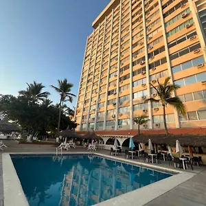 islas-del-sol.mazatlan-hotels.com/