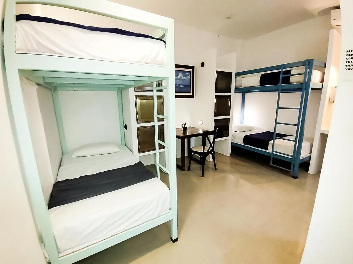 Lezzoto Hostel Boutique 2,5 신데 델 카르멘 0*,
